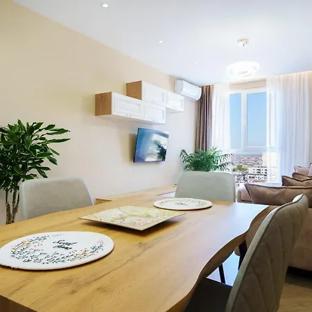 Sky View Apartament1