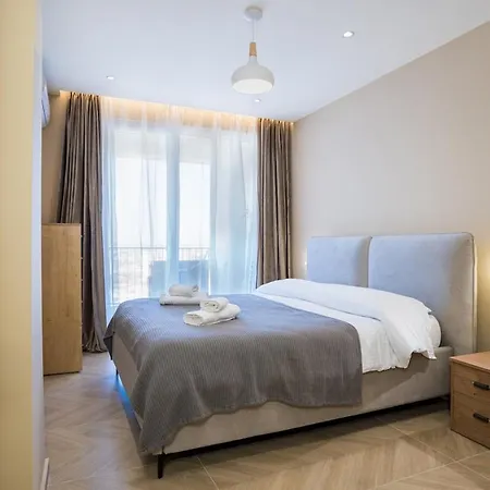 Sky View Apartament1